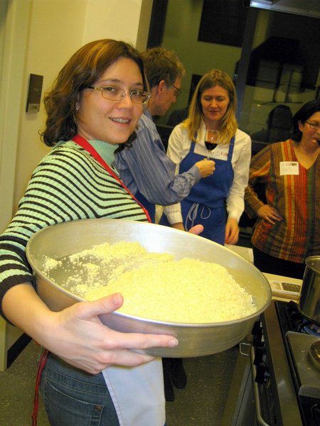 Algerian Cooking Class 2008 - 2830591830102317701UEQwuz_fs.jpg