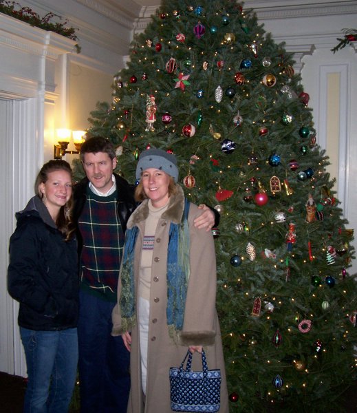 Christmas 2005 - Ed 327.jpg